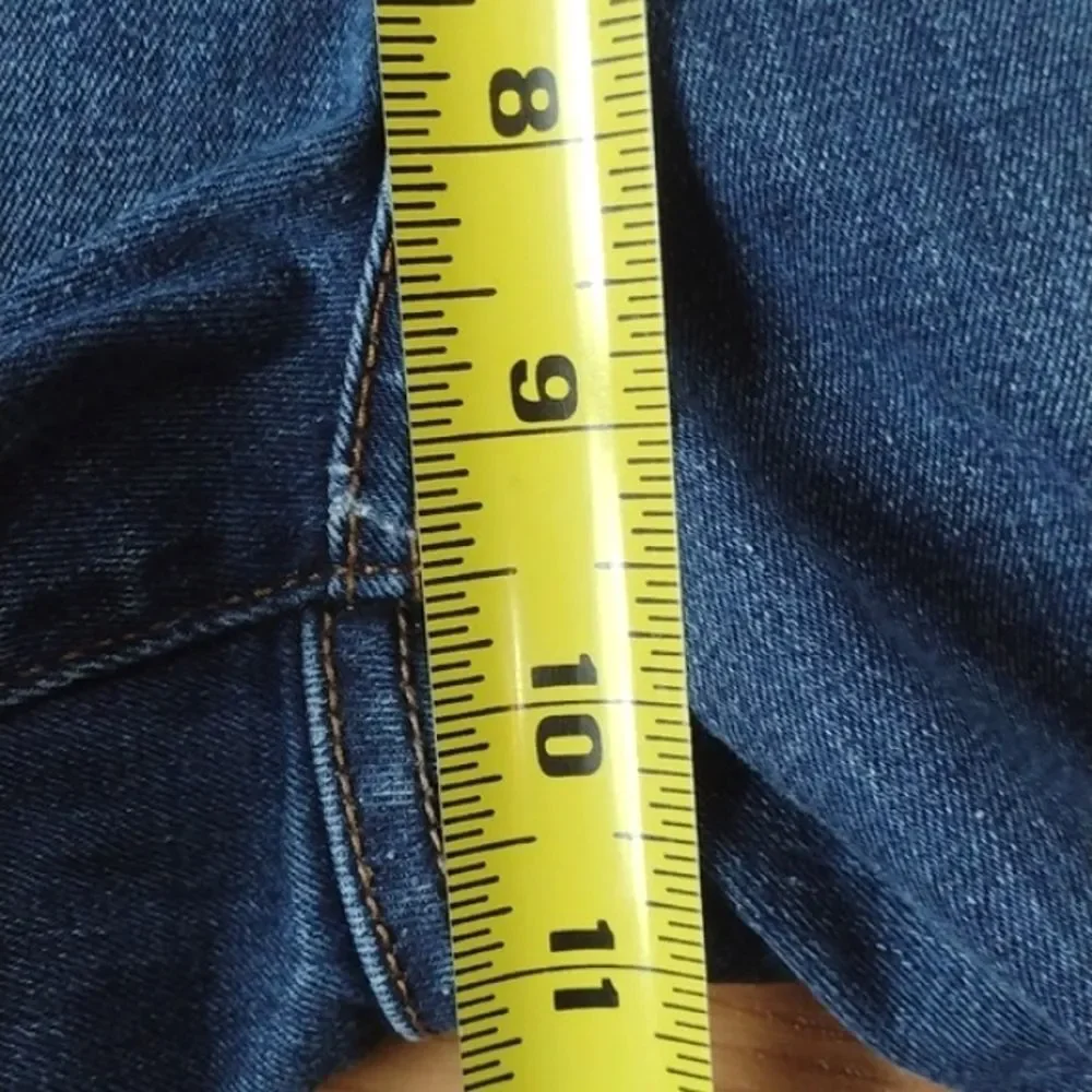 Calvin Klein Cuffed Bermuda 5 Pocket Jean Shorts Size 33 - Picture 8 of 11